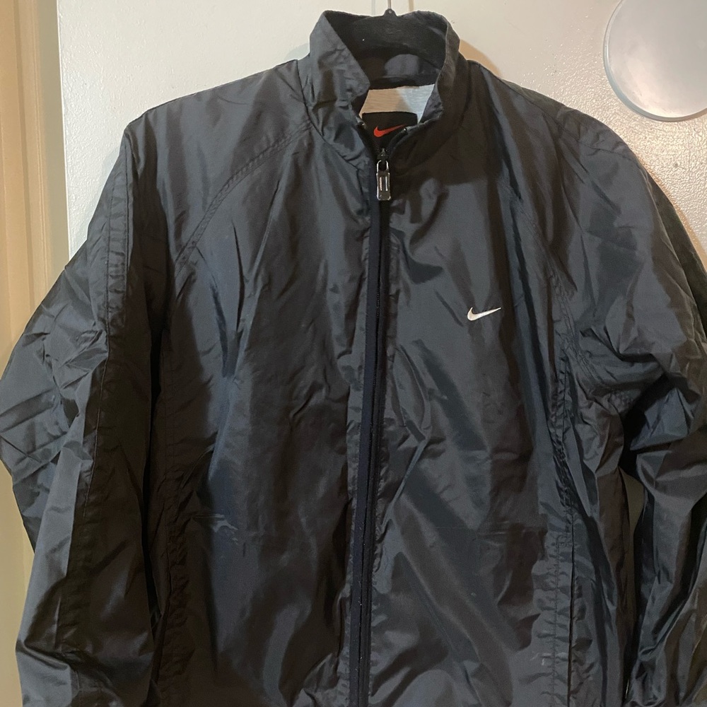 Nike windbreaker jacket